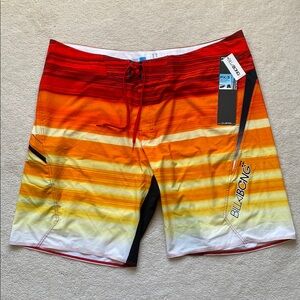 New Billabong Flux men’s board shorts swim size 44